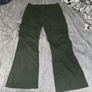 Low rise flair cargo pants